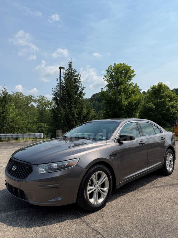 2015 Ford Taurus