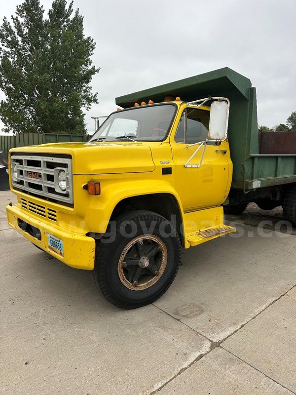 1986 GMC C7D042 Flatbed Truck