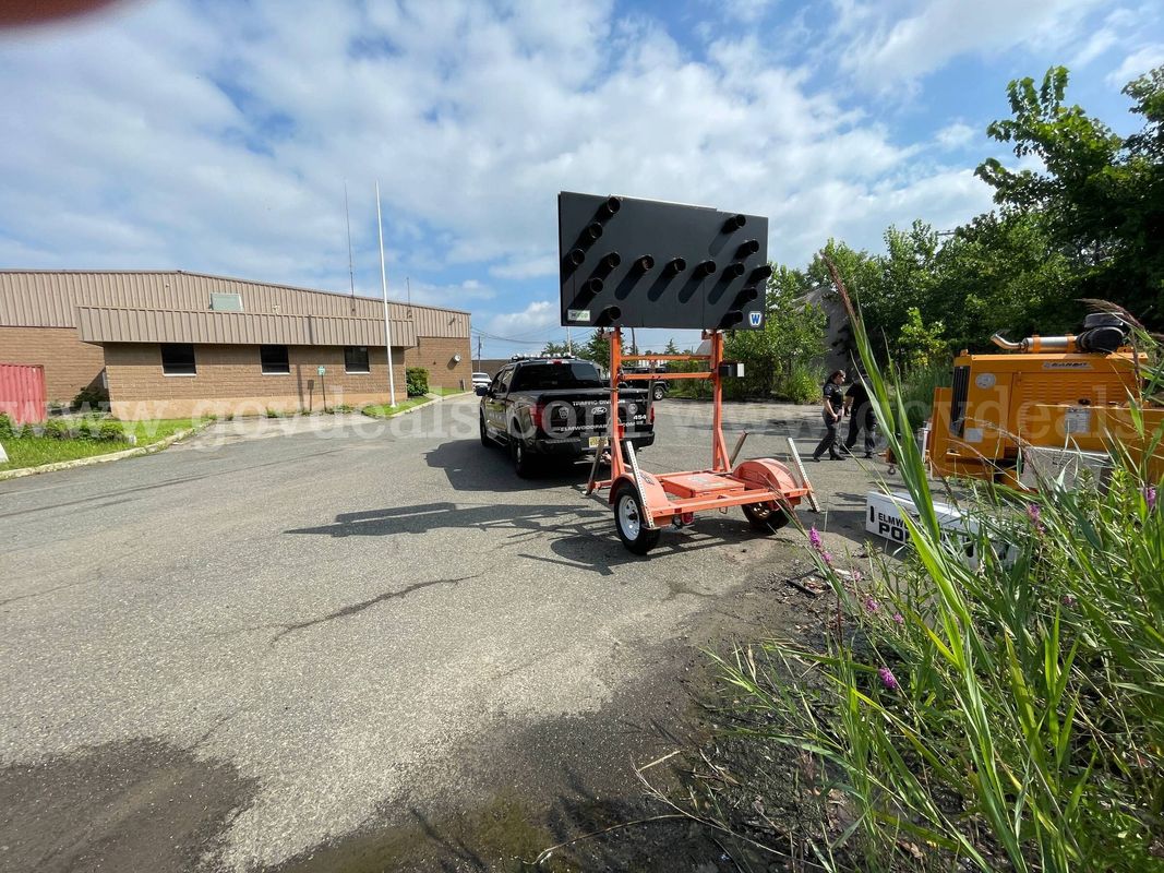 2011 Wanco WTSP Portable Arrow Board - Operational