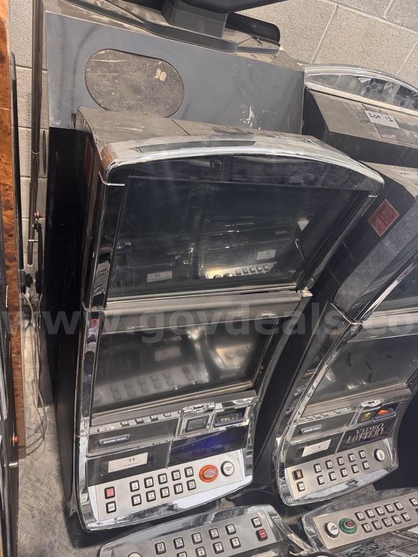 5 gambling machines