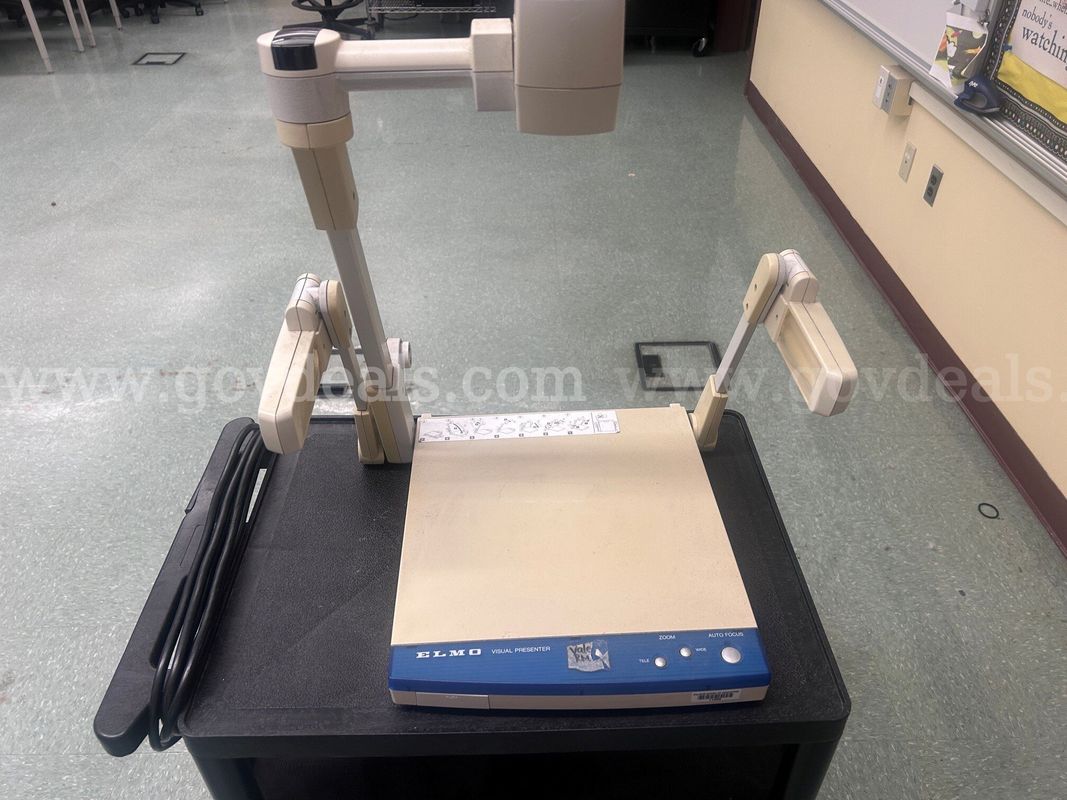 Elmo Document Presenter (Document Camera)