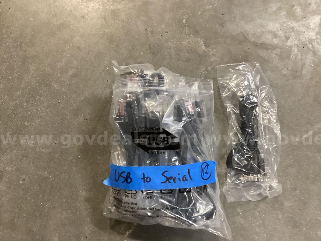 Adaptors/ Cables (lot of 12)