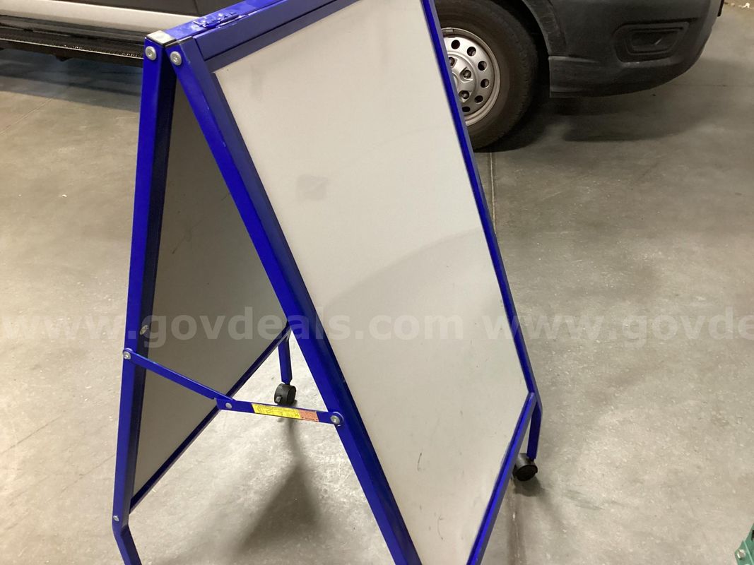 Collapsible Easel