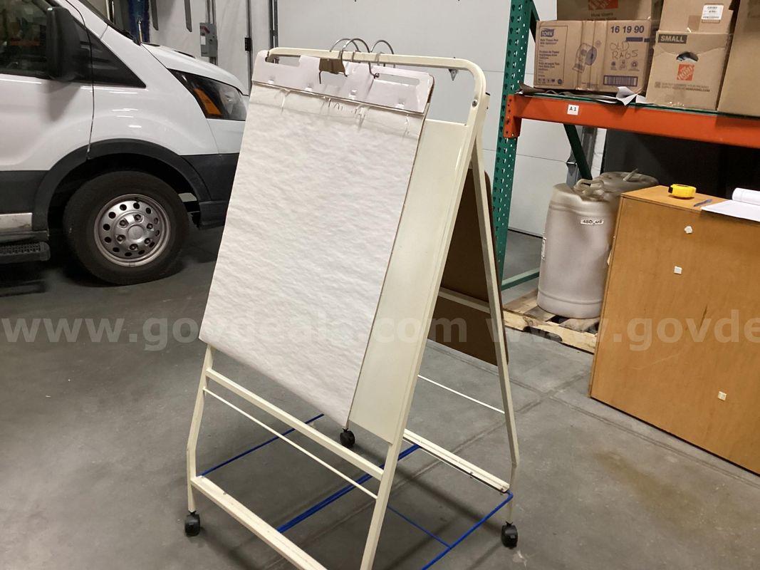 Easel