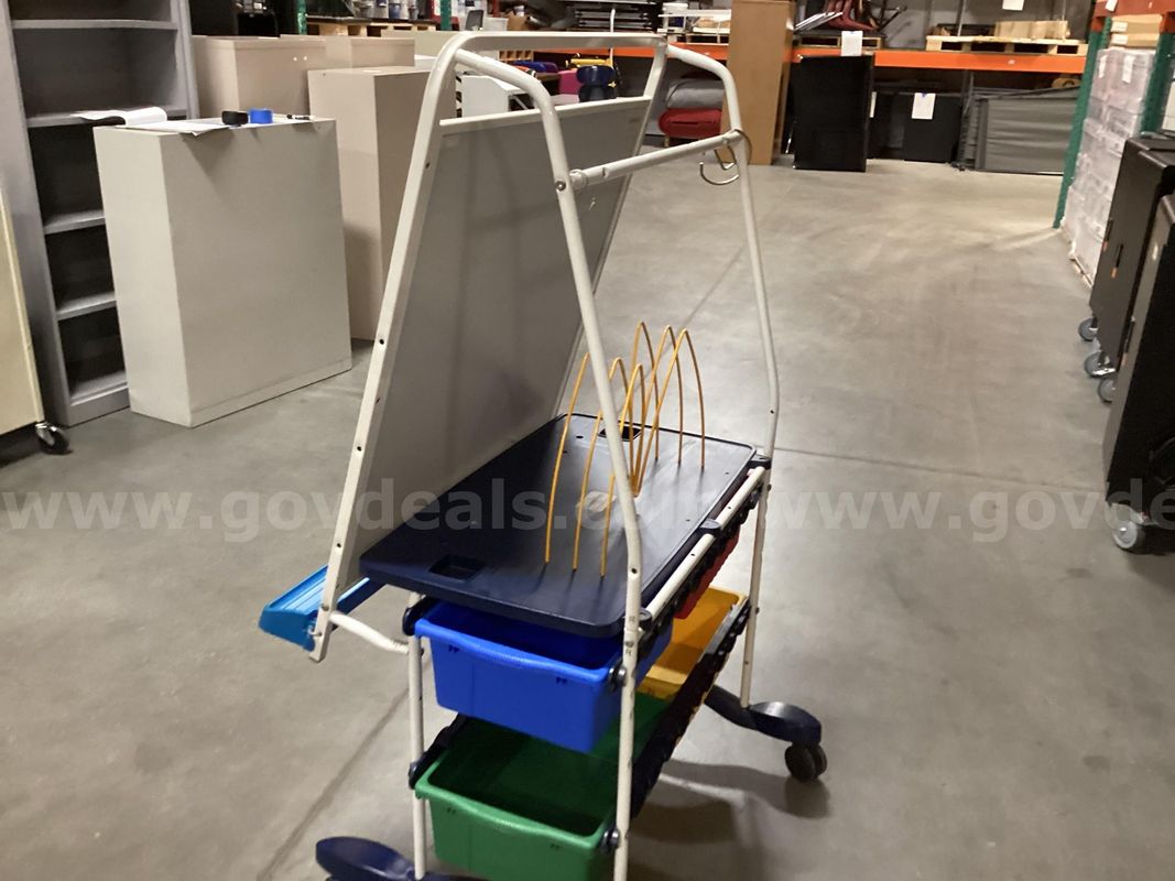 Easel