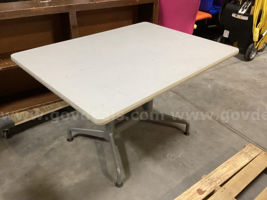 Table Laminated Top Metal Legs