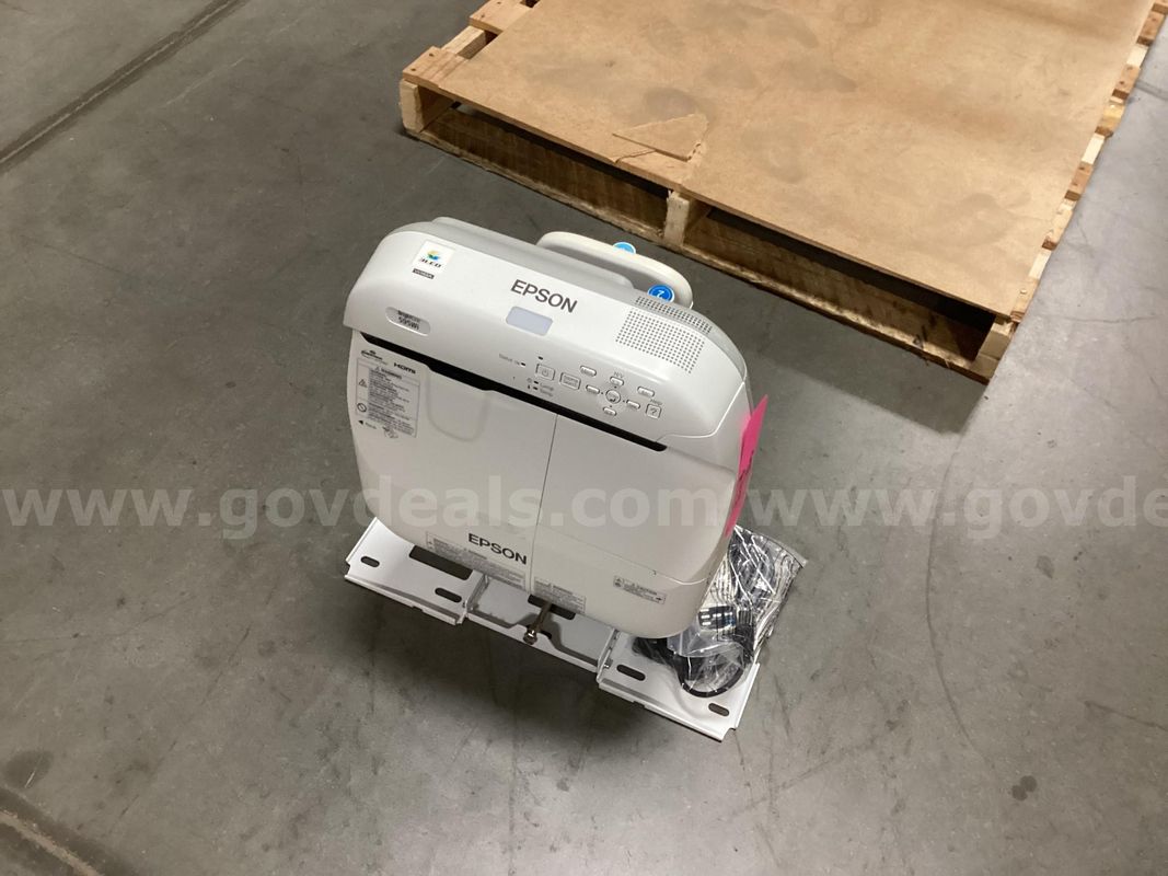 Projector and Mount