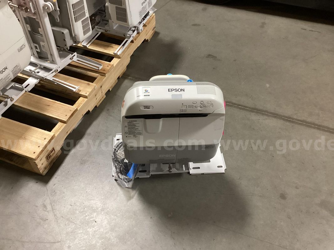 Projector and Mount