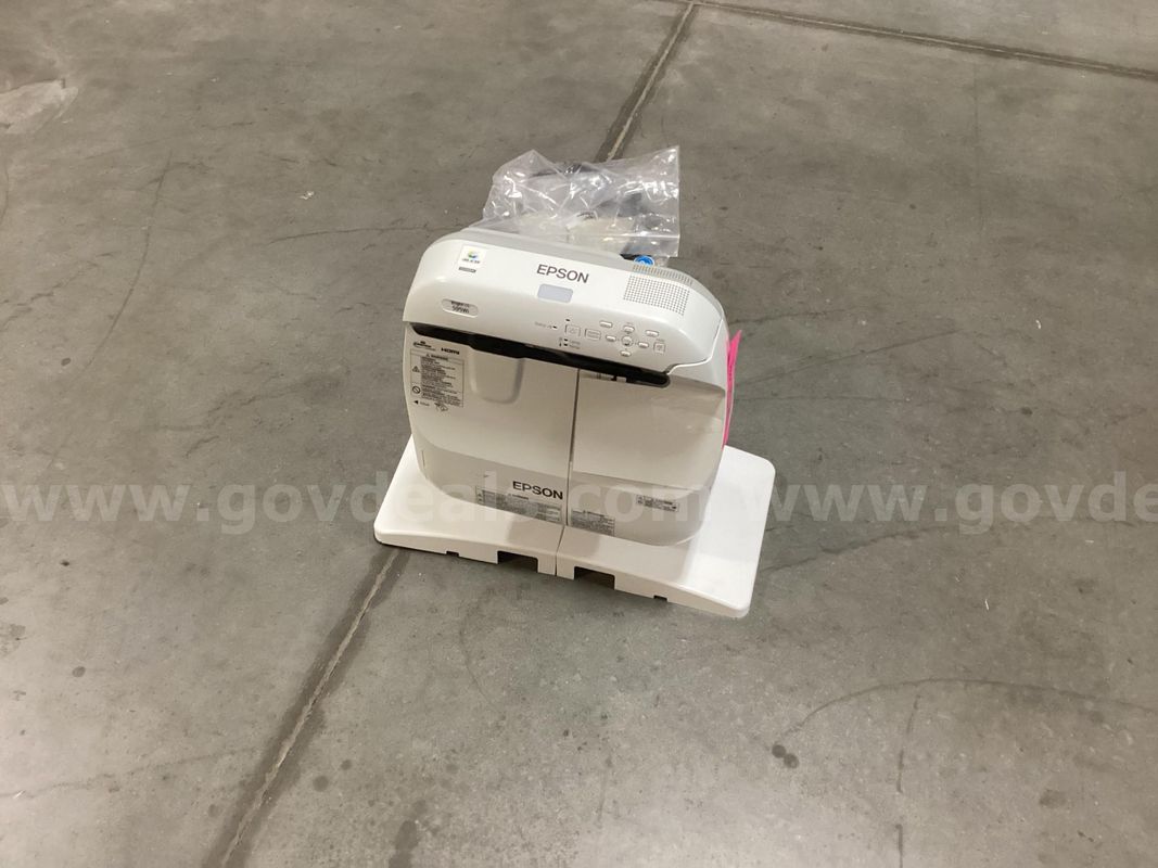 Projector and Mount