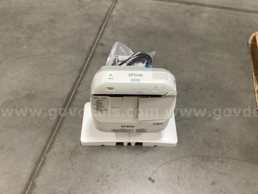 Projector and Mount