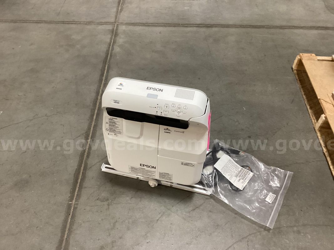 Projector and Mount