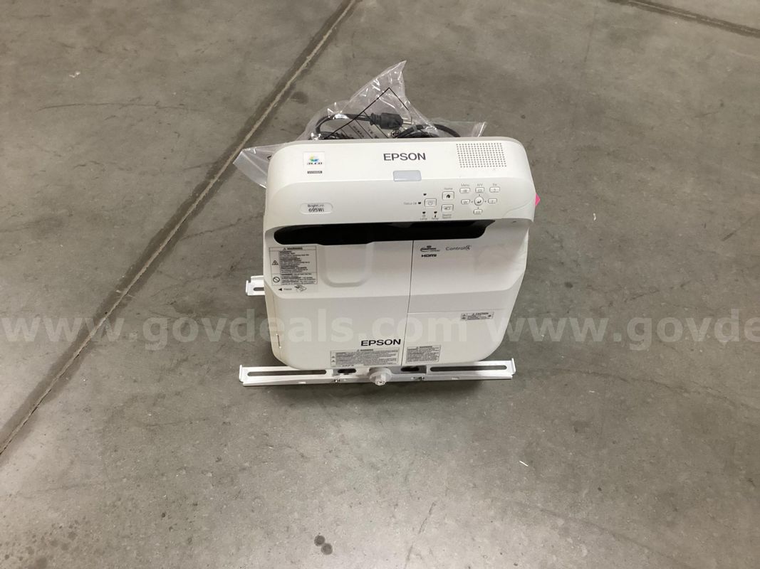 Projector and Mount