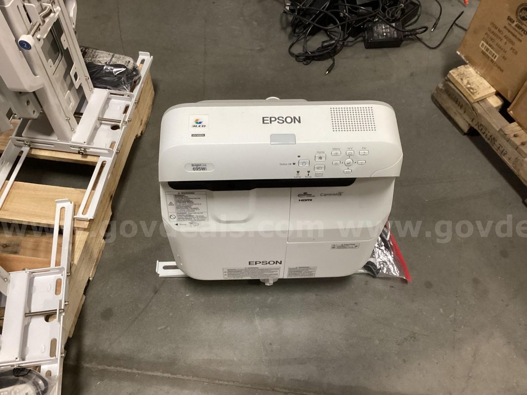 Projector and Mount