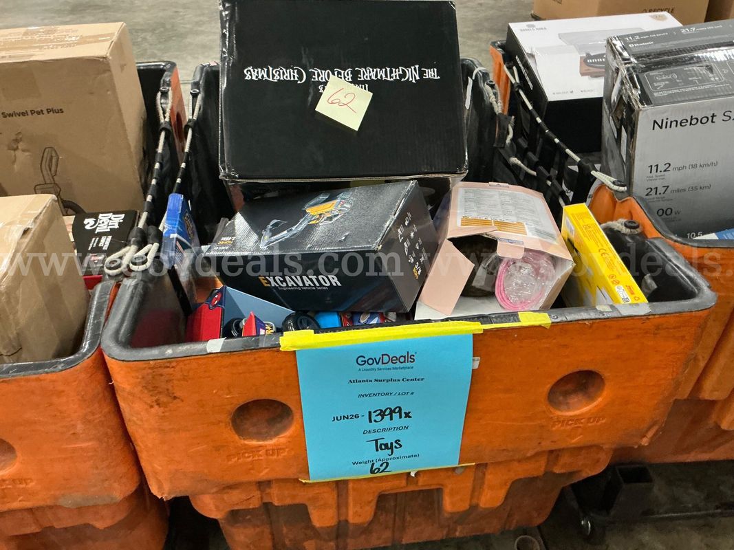 Collectibles: "Toys, Games and Puzzles" (JUN26-1399X)
