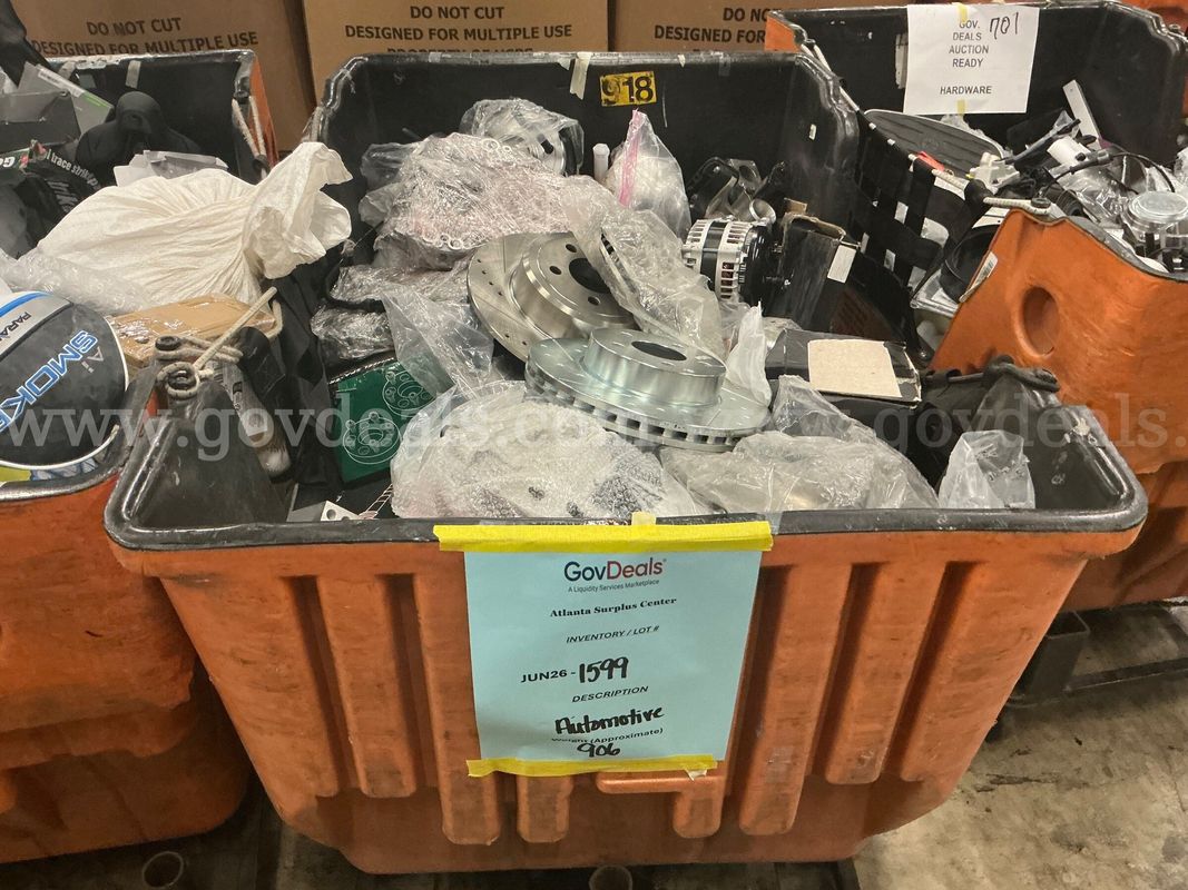 Hardware: "Automotive and Hardware" (Hamper)(JUN26-1599)