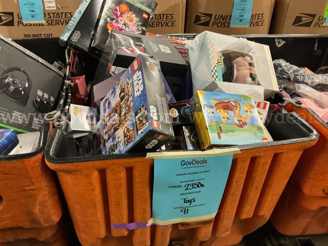 Collectibles: "Toys, Games and Puzzles" (JUN26-2350X)
