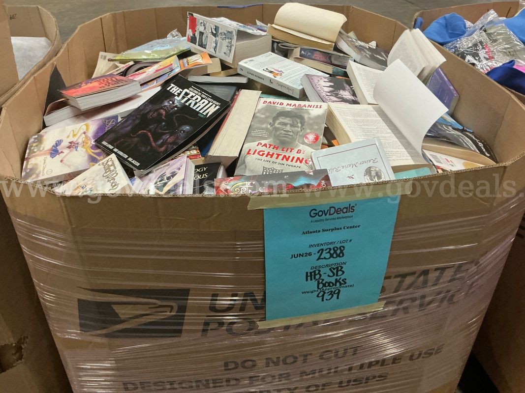 Books: Mixed "Hard and Soft Back" (Gaylord) (JUN26-2388)