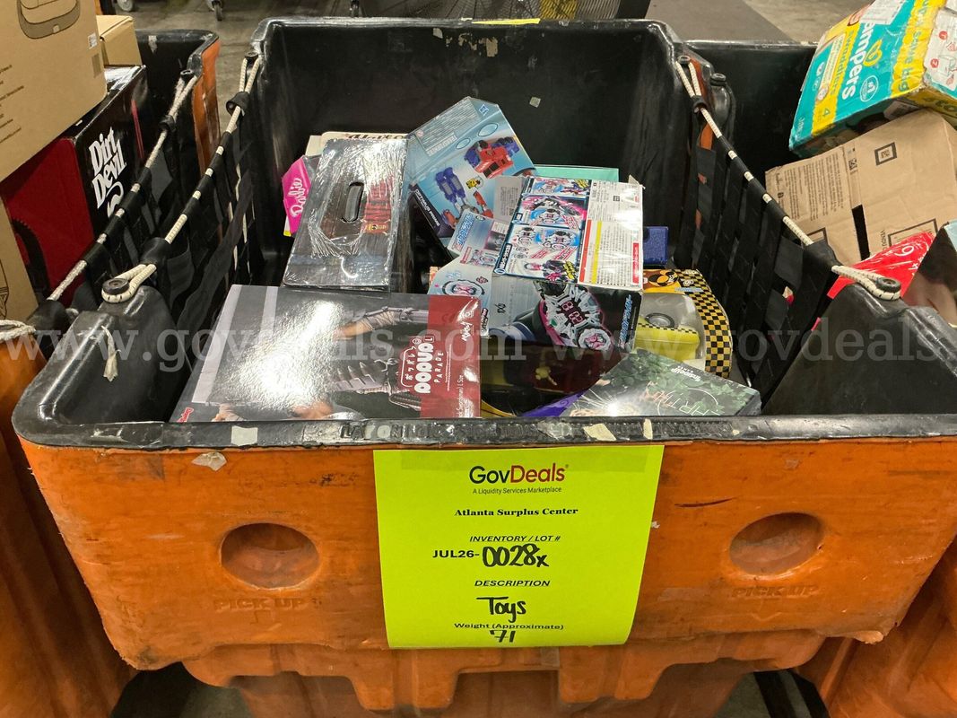 Collectibles: "Toys, Games and Puzzles" (JUL26-0028X)