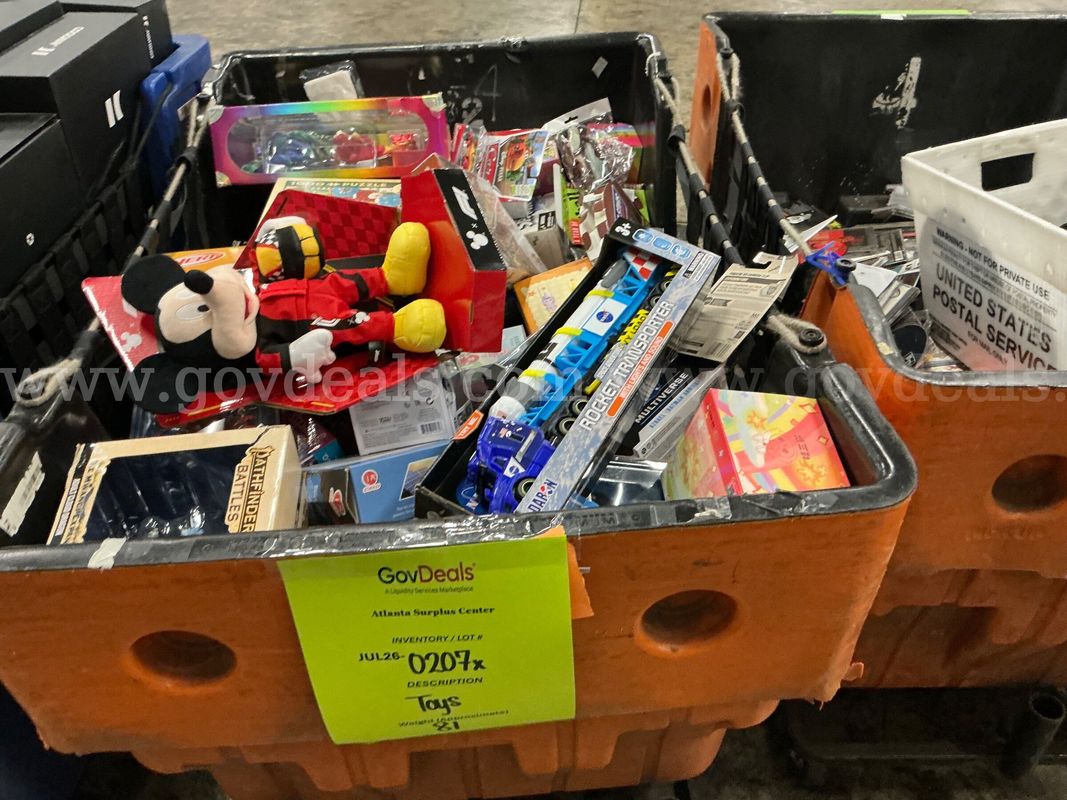 Collectibles: "Toys, Games and Puzzles" (JUL26-0207X)