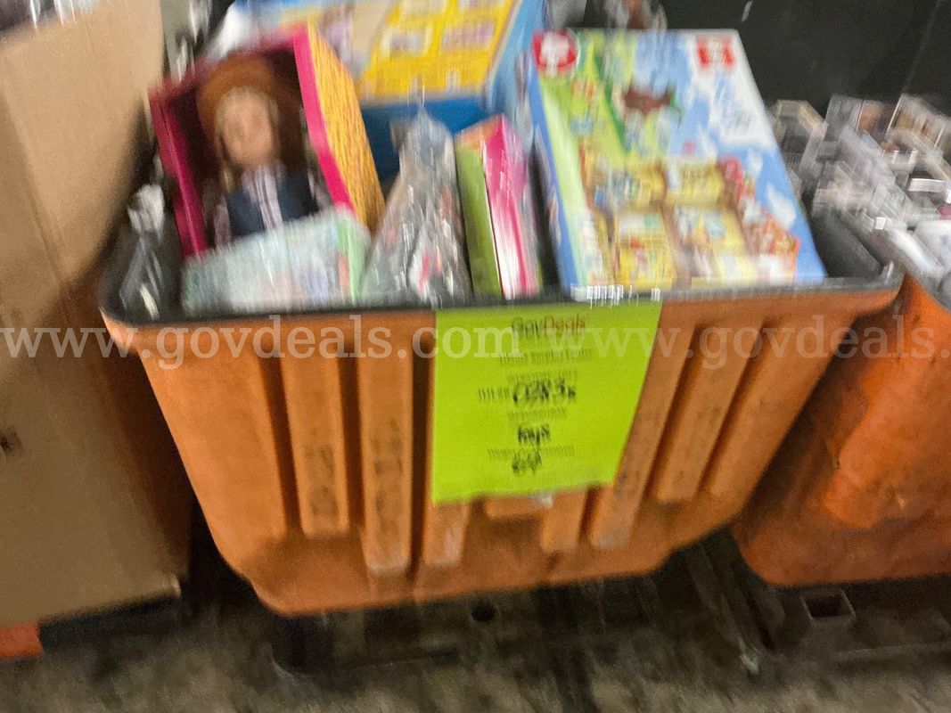 Collectibles: "Toys, Games and Puzzles" (JUL26-0283X)