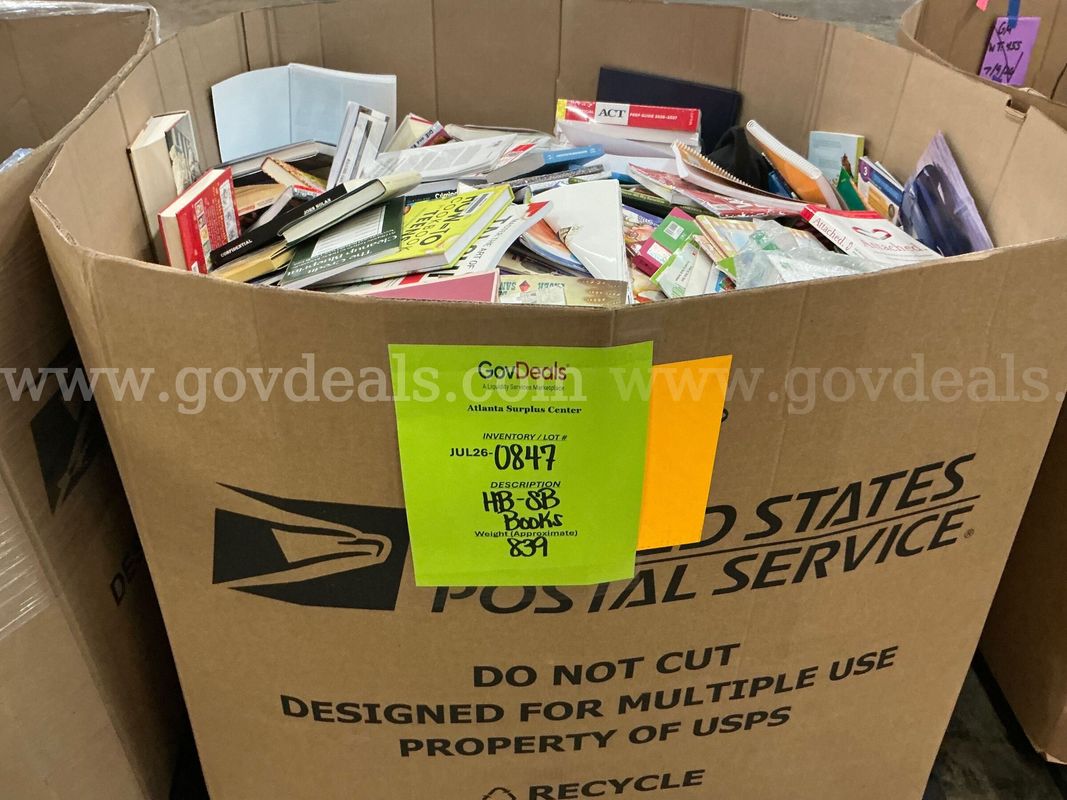Books: Mixed "Hard and Soft Back" (Gaylord) (JUL26-0847)