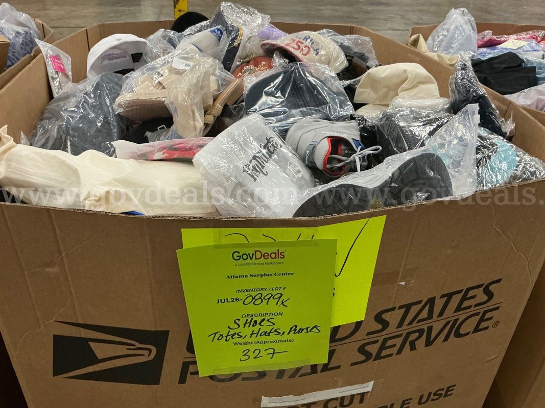 Apparel: Manually Sorted "Shoes, Handbags and Totes" (JUL26-0899X)