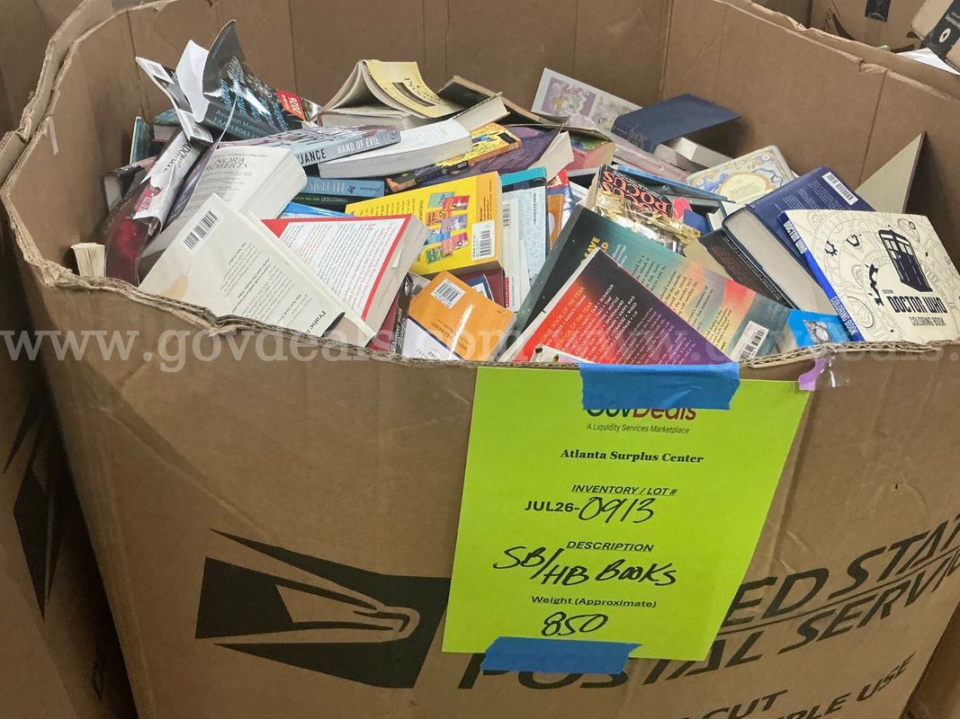 Books: Mixed "Hard and Soft Back" (Gaylord) (JUL26-0913)