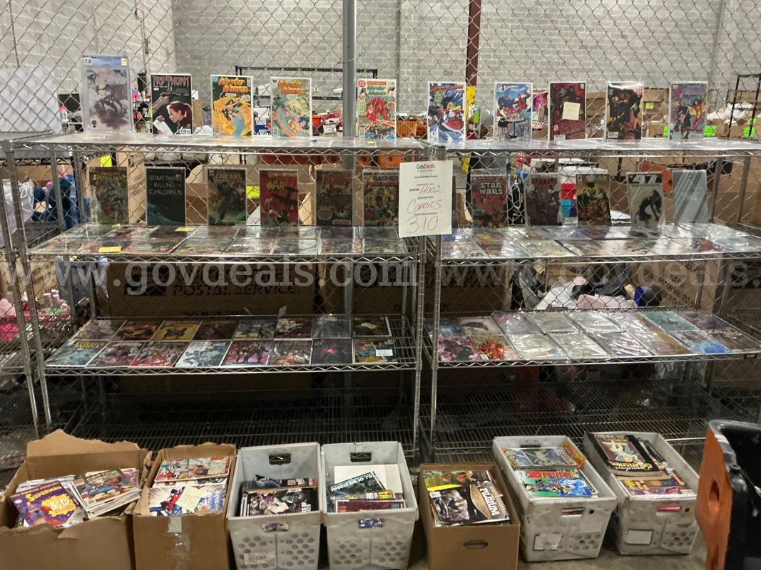 Collectibles: Comics" (AUG26-H002)