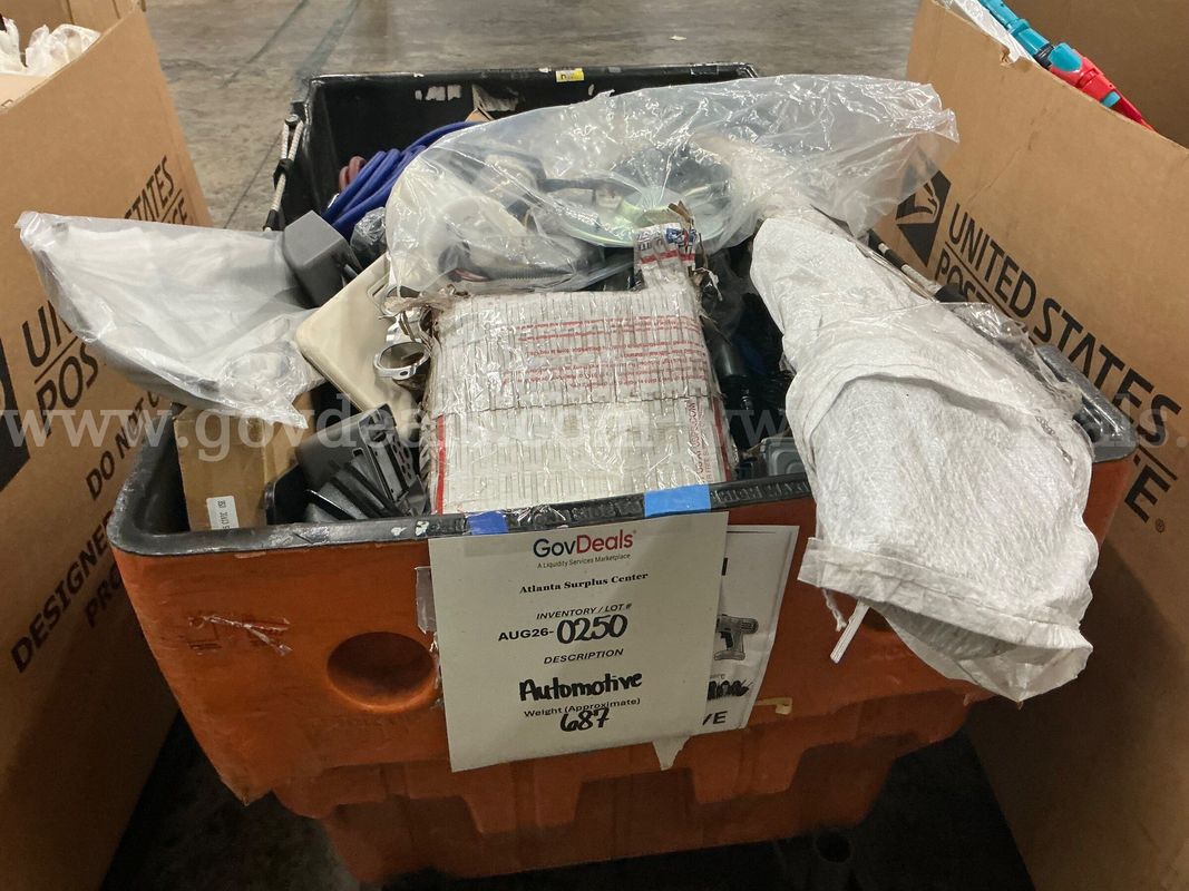 Hardware: "Automotive and Hardware" (Hamper)(AUG26-0250)