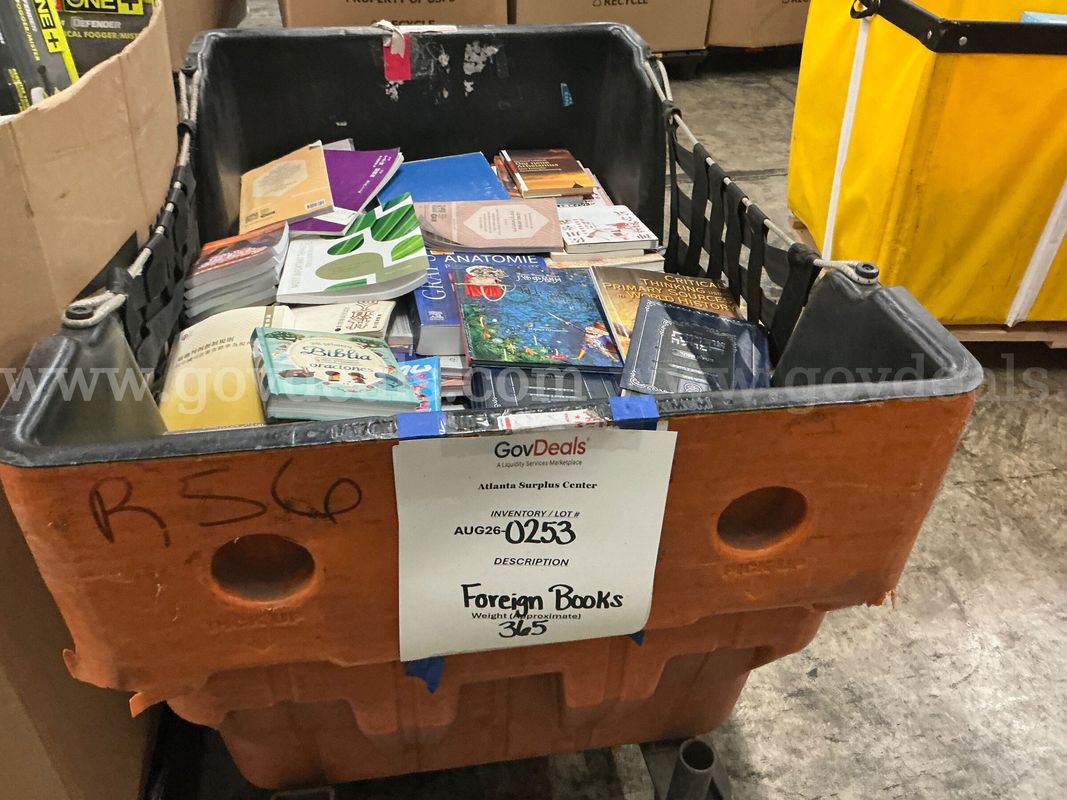 Books: "Foreign" (AUG26-0253)