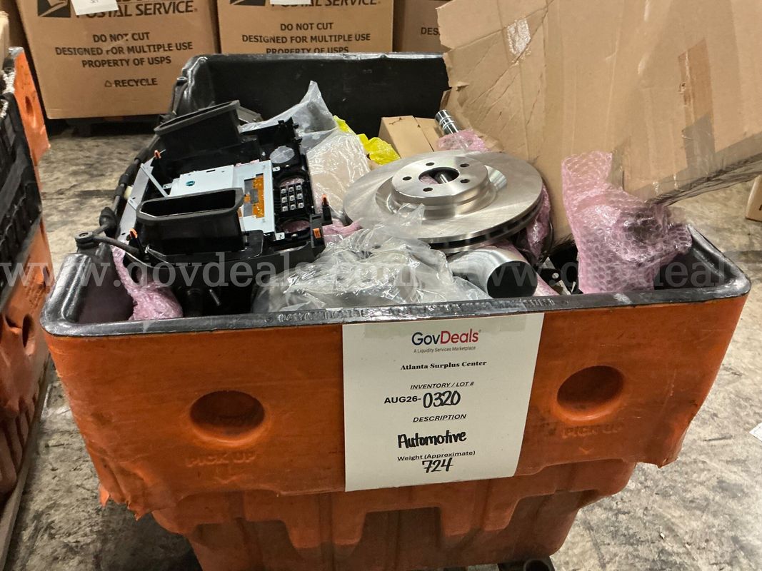 Hardware: "Automotive and Hardware" (Hamper)(AUG26-0320)