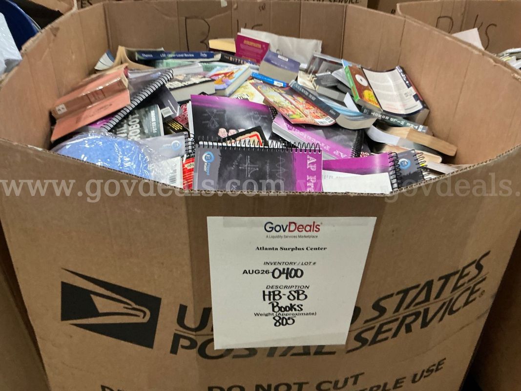 Books: Mixed "Hard and Soft Back" (Gaylord) (AUG26-0400)