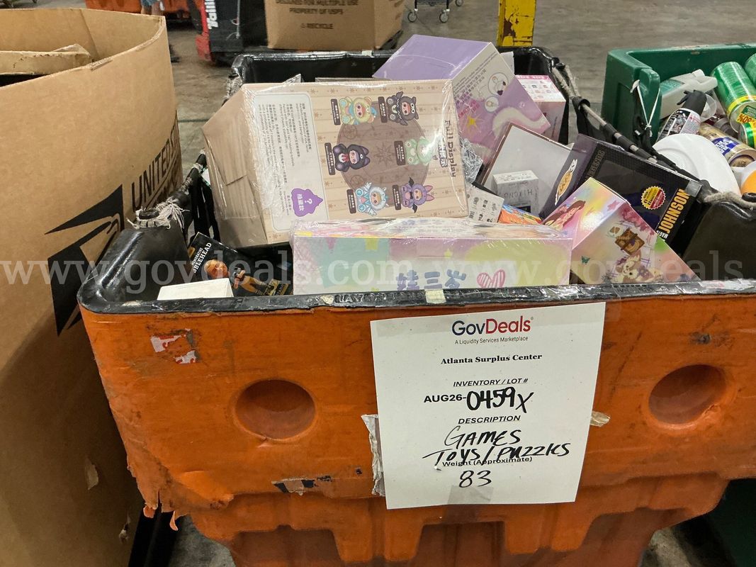 Collectibles: "Toys, Games and Puzzles" (AUG26-0459X)