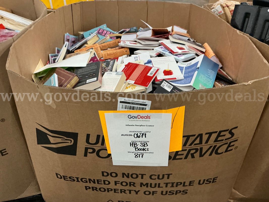 Books: Mixed "Hard and Soft Back" (Gaylord) (AUG26-0679)