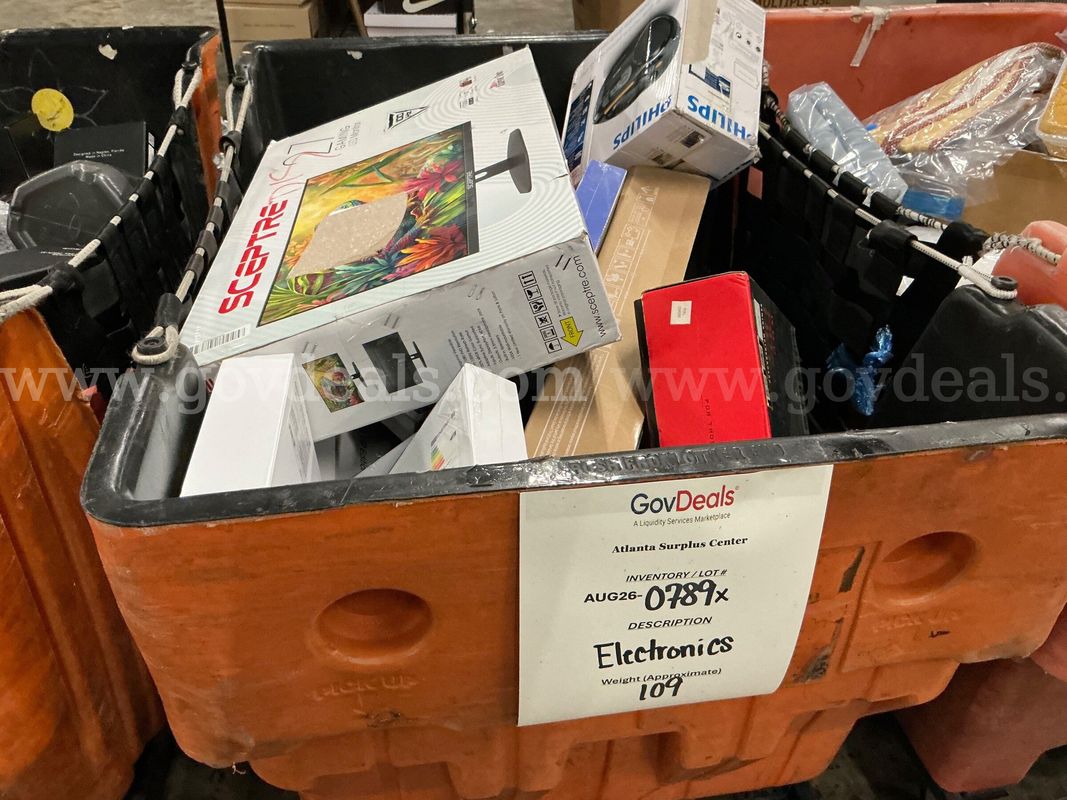 Electronics: "Assorted" (AUG26-0789X)