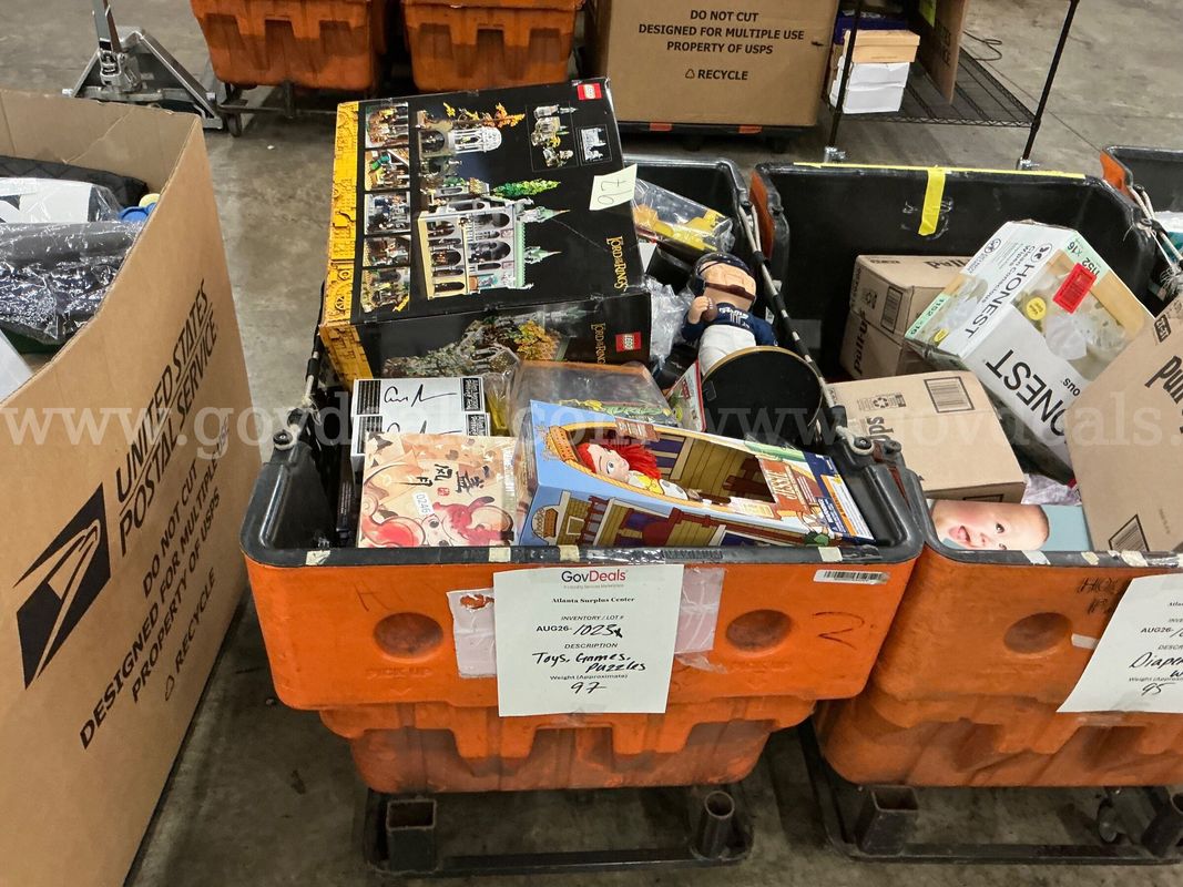 Collectibles: "Toys, Games and Puzzles" (AUG26-1023X)