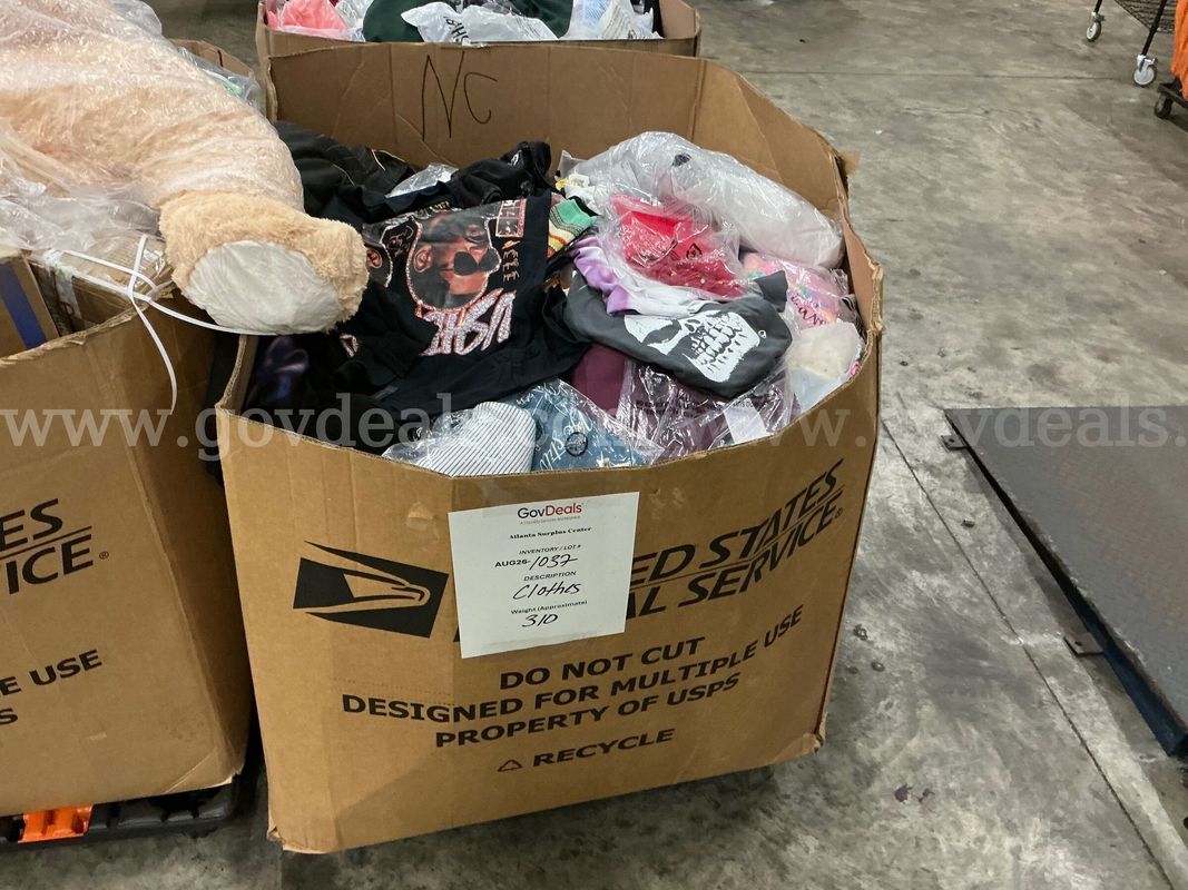 Apparel "Clothes" (AUG26-1037)