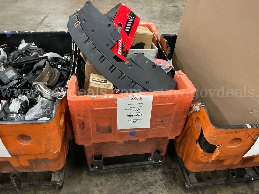 Hardware: "Automotive and Hardware" (Hamper)(AUG26-1047)