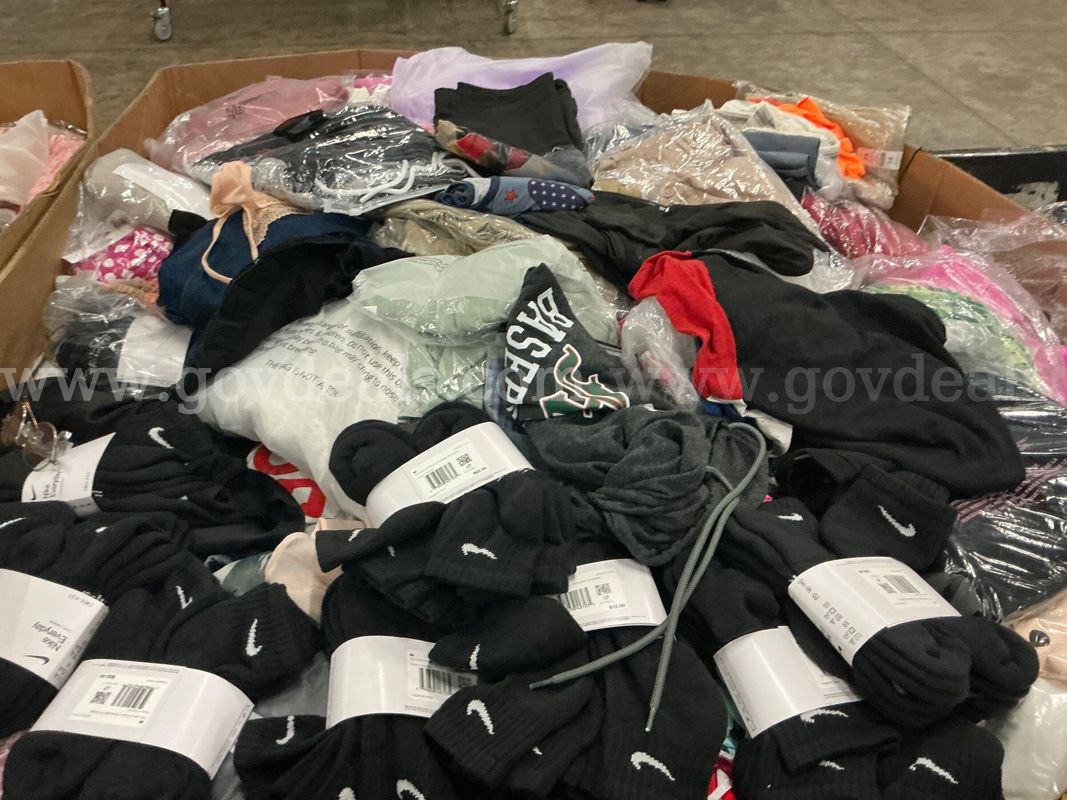 Apparel "Clothes" (AUG26-1120)