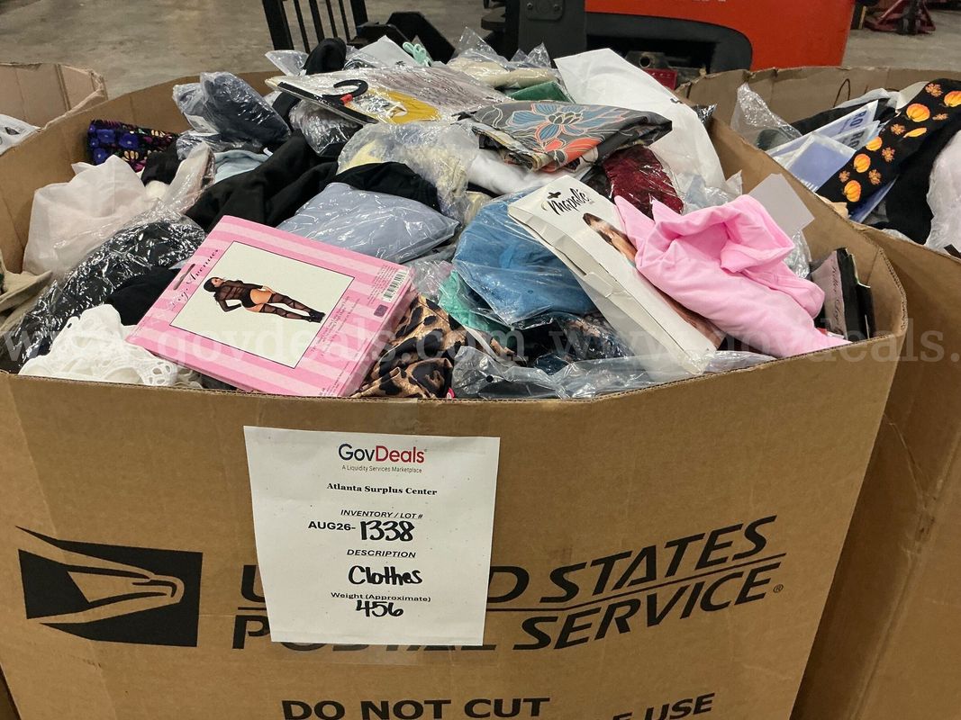 Apparel "Clothes" (AUG26-1338)