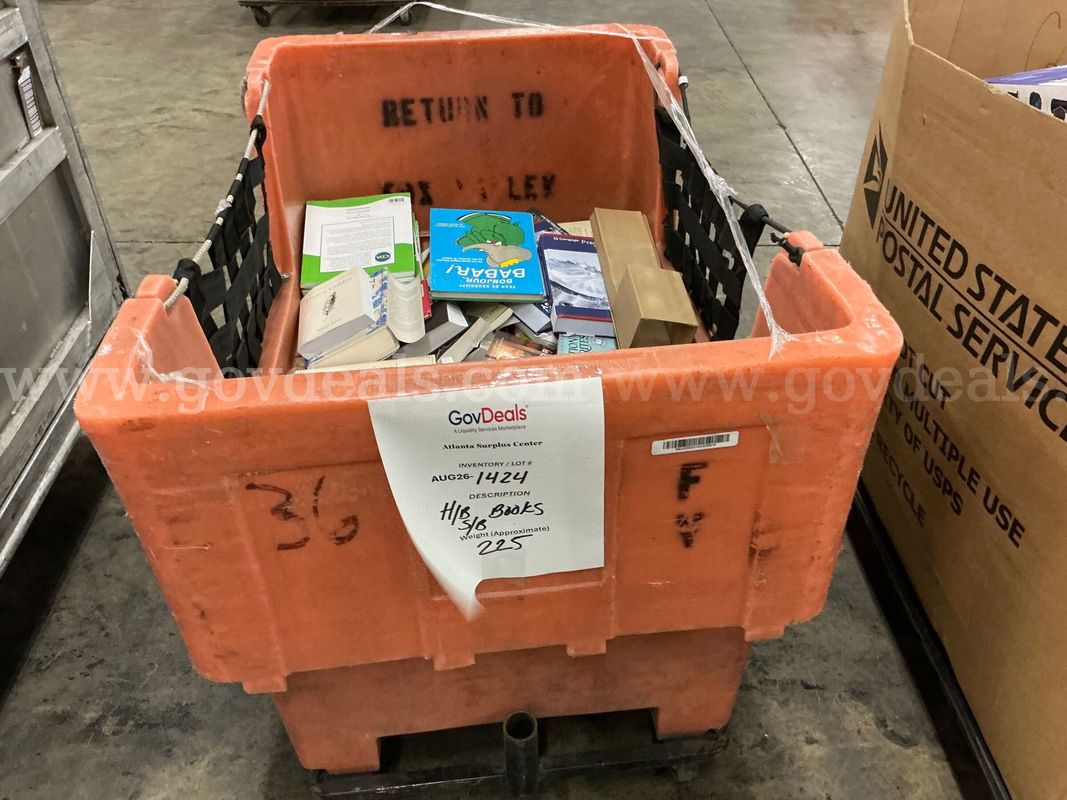 Books: Mixed "Hard and Soft Back" Hamper (AUG26-1424)