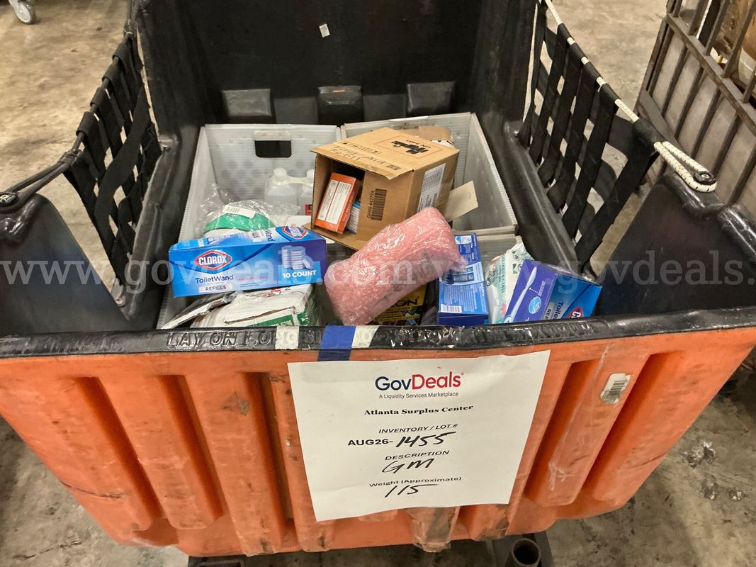 General Merchandise: (Hamper)(AUG26-1455)