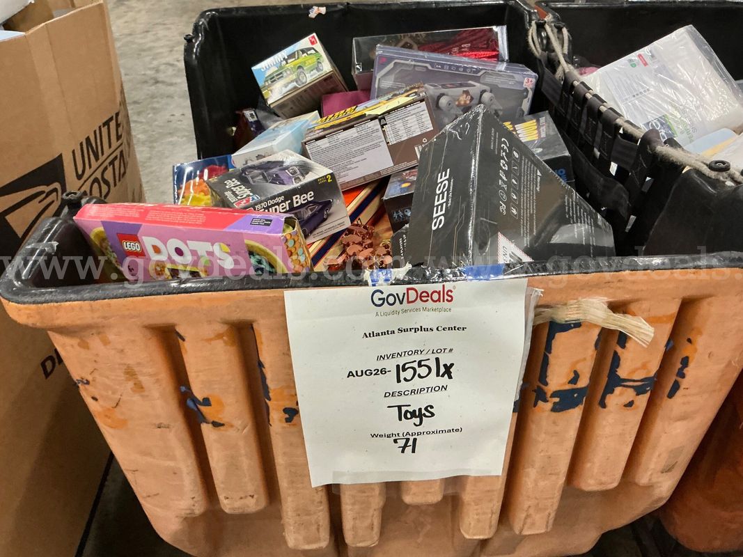 Collectibles: "Toys, Games and Puzzles" (AUG26-1551X)