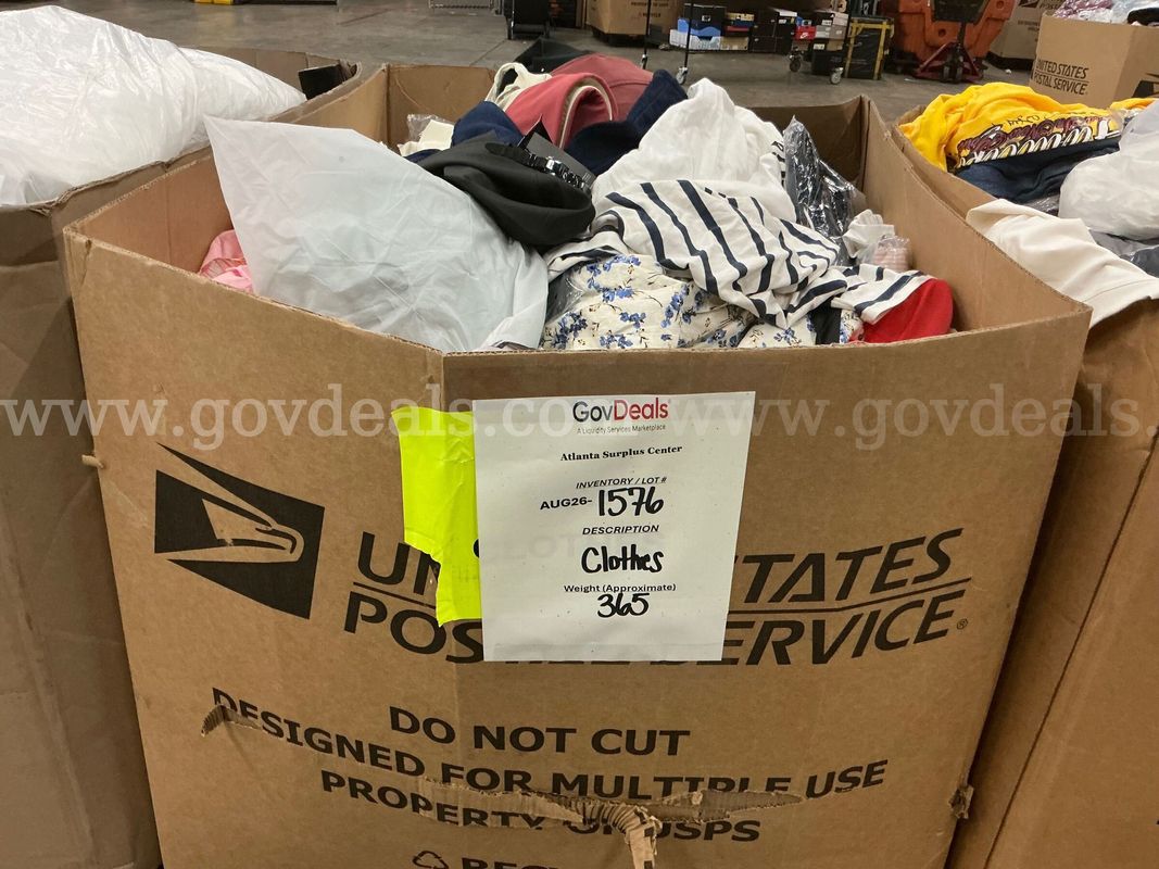 Apparel "Clothes" (AUG26-1576)
