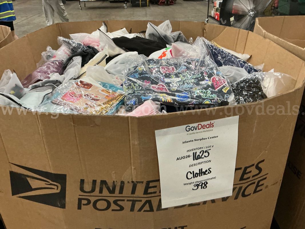 Apparel "Clothes" (AUG26-1625)