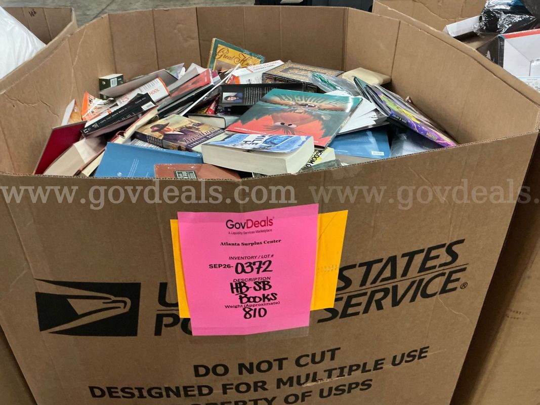 Books: Mixed "Hard and Soft Back" (Gaylord) (SEP26-0372)