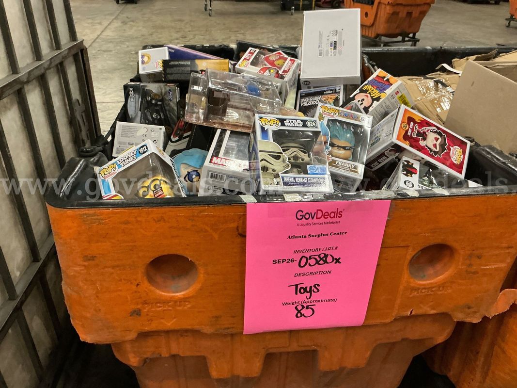 Collectibles: "Toys, Games and Puzzles" (SEP26-0580X)