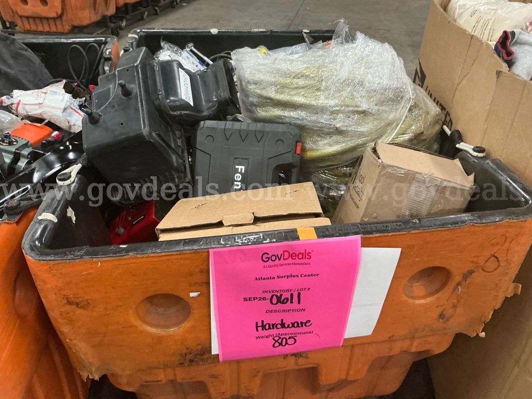 Hardware: "Automotive and Hardware" (Hamper)(SEP26-0611)