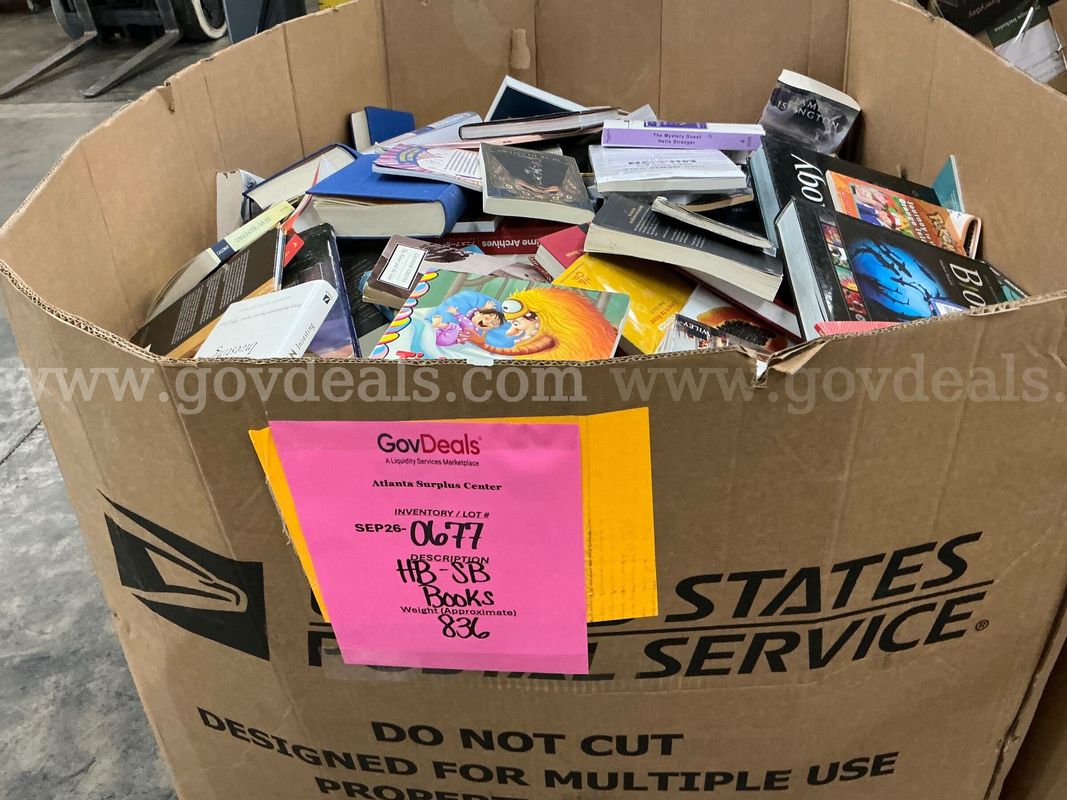 Books: Mixed "Hard and Soft Back" (Gaylord) (SEP26-0677)