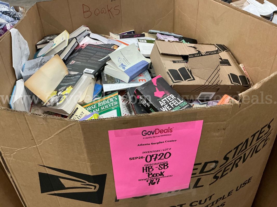 Books: Mixed "Hard and Soft Back" (Gaylord) (SEP26-0720)